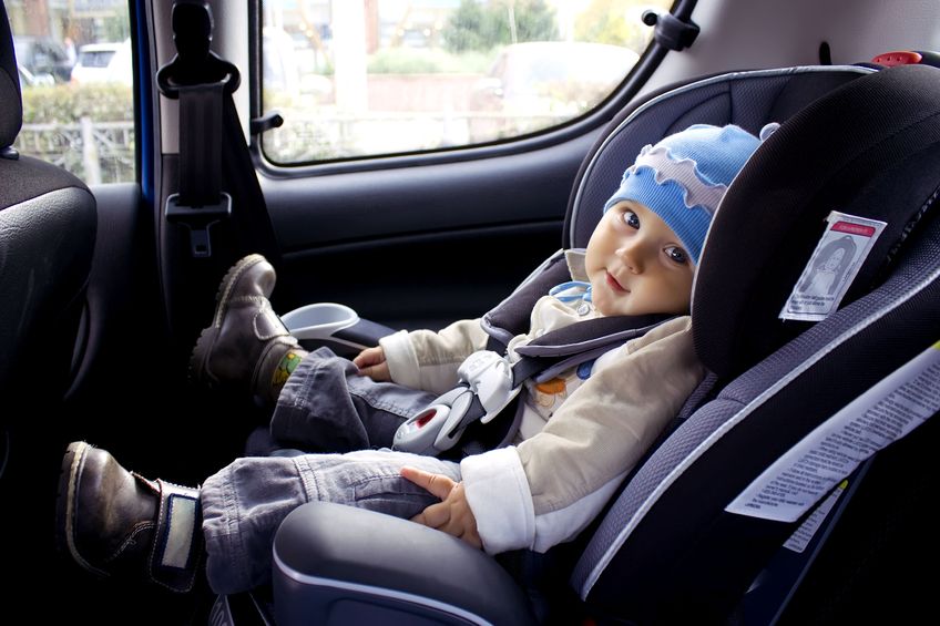 Những điều cần biết khi chọn mua ghế ô tô cho bé