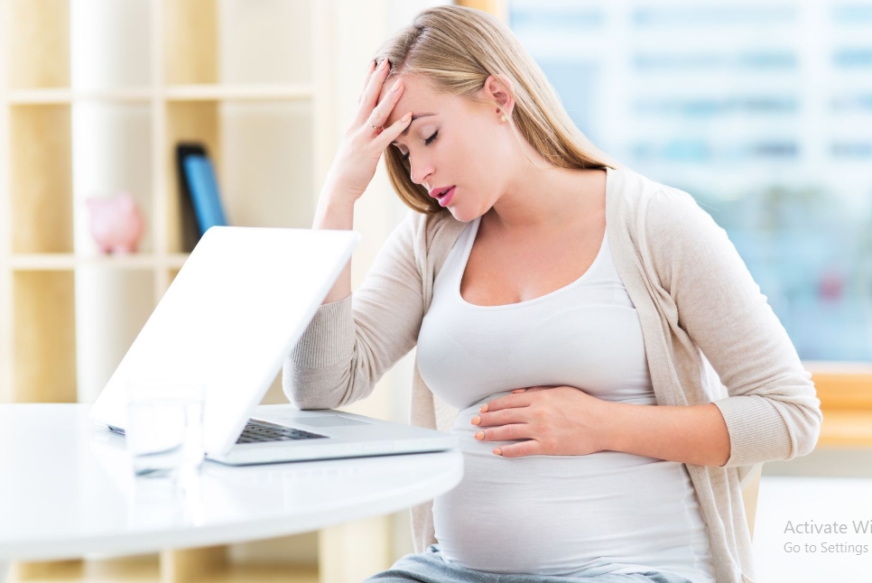 Mang thai bị đau đầu -  Nguyên nhân và cách giảm đau hiệu quả cho mẹ bầu 