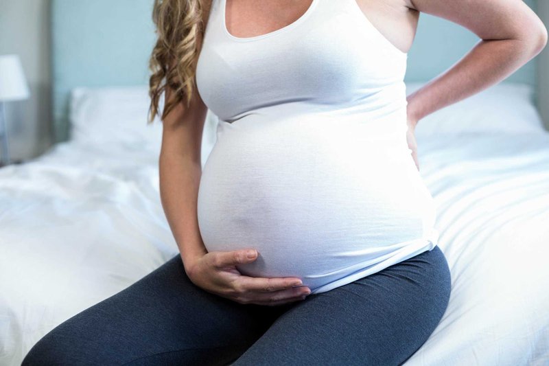 Táo bón khi mang thai, nguyên nhân và cách khắc phục