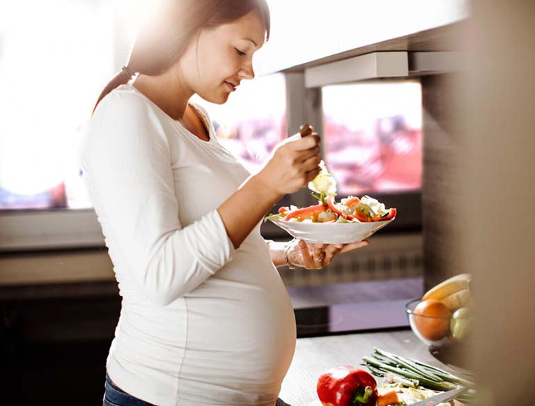 Mẹ bầu 5 tháng nên ăn gì để cung cấp đủ chất cho thai nhi phát triển?
