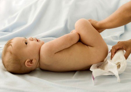Cách chữa ị són ở trẻ sơ sinh tại nhà hiệu quả nhanh chóng