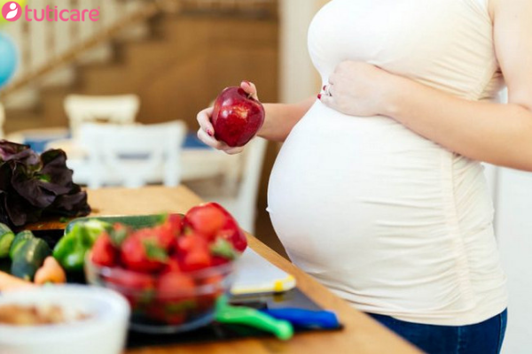 Những thực phẩm mẹ bầu cần tránh trong giai đoạn mang thai