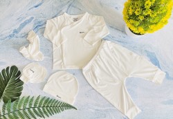 Avaler - Bộ áo cài lệch dài tay trắng 3-6m